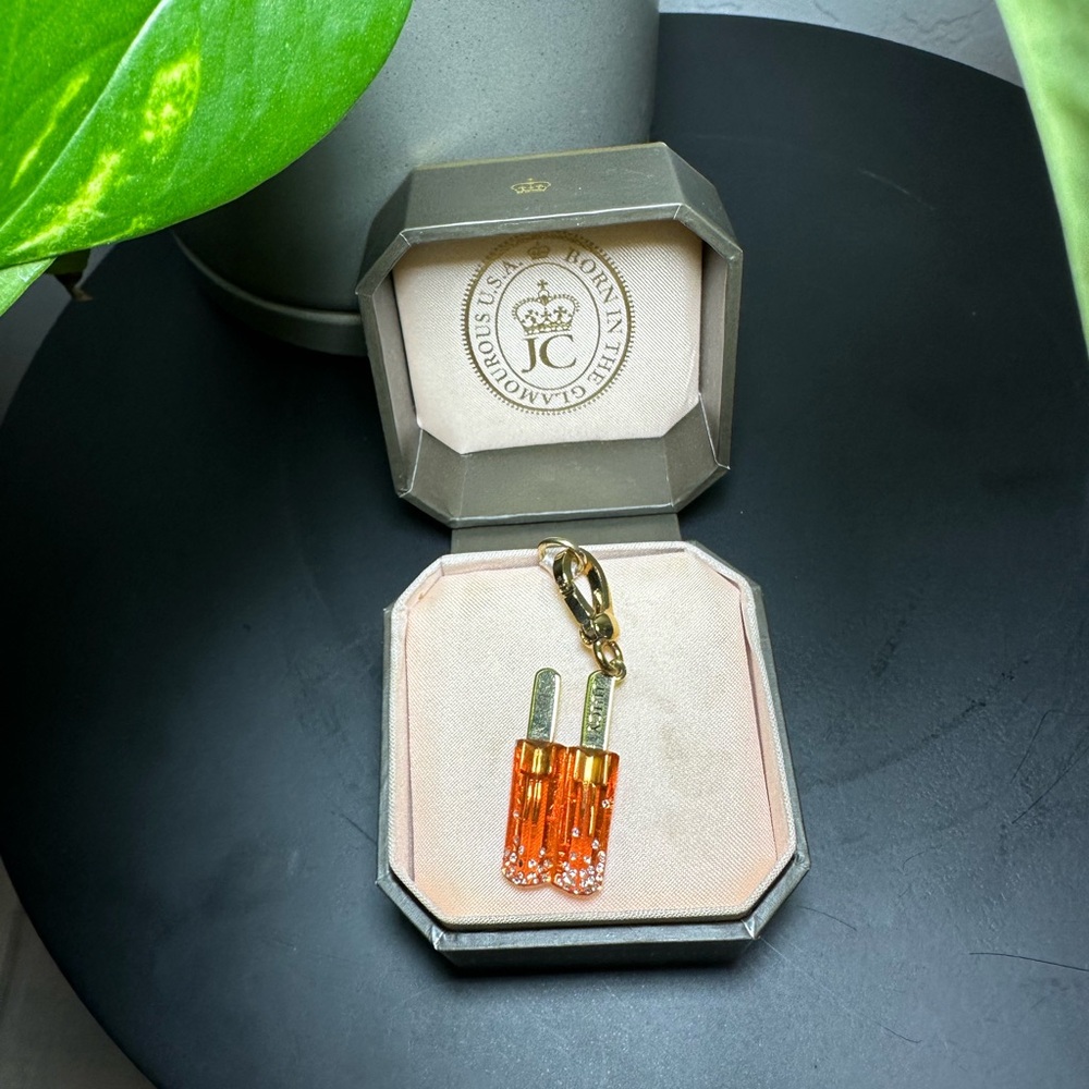 Juicy Couture popsicle charm with box